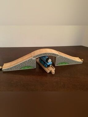 Vtg Rare 3 pc Arched Stone Bridge Thomas Wooden Railway Mountain Overpass
